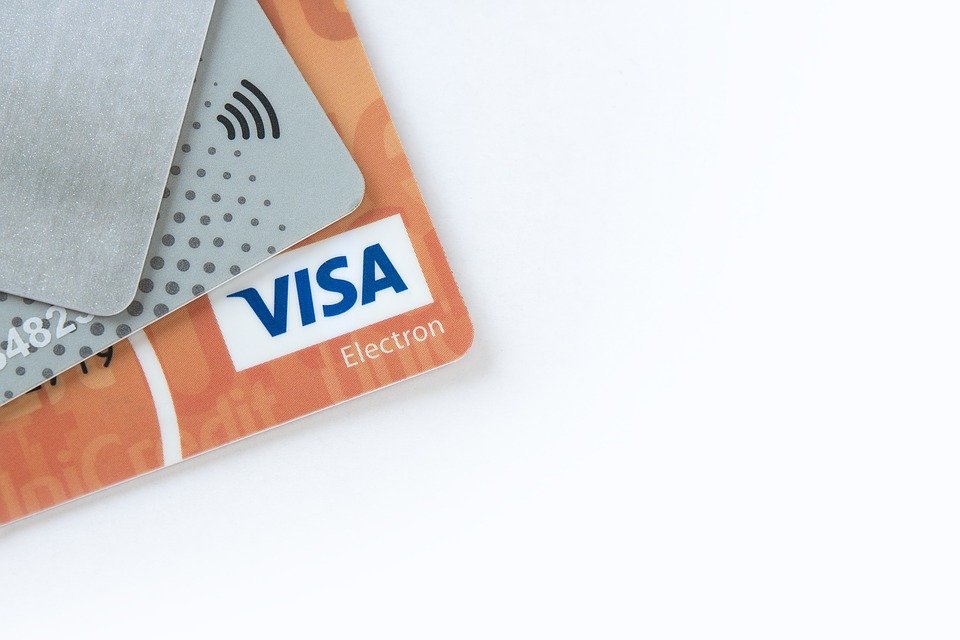 Electronic Payments, Bank Cards, E-Commerce